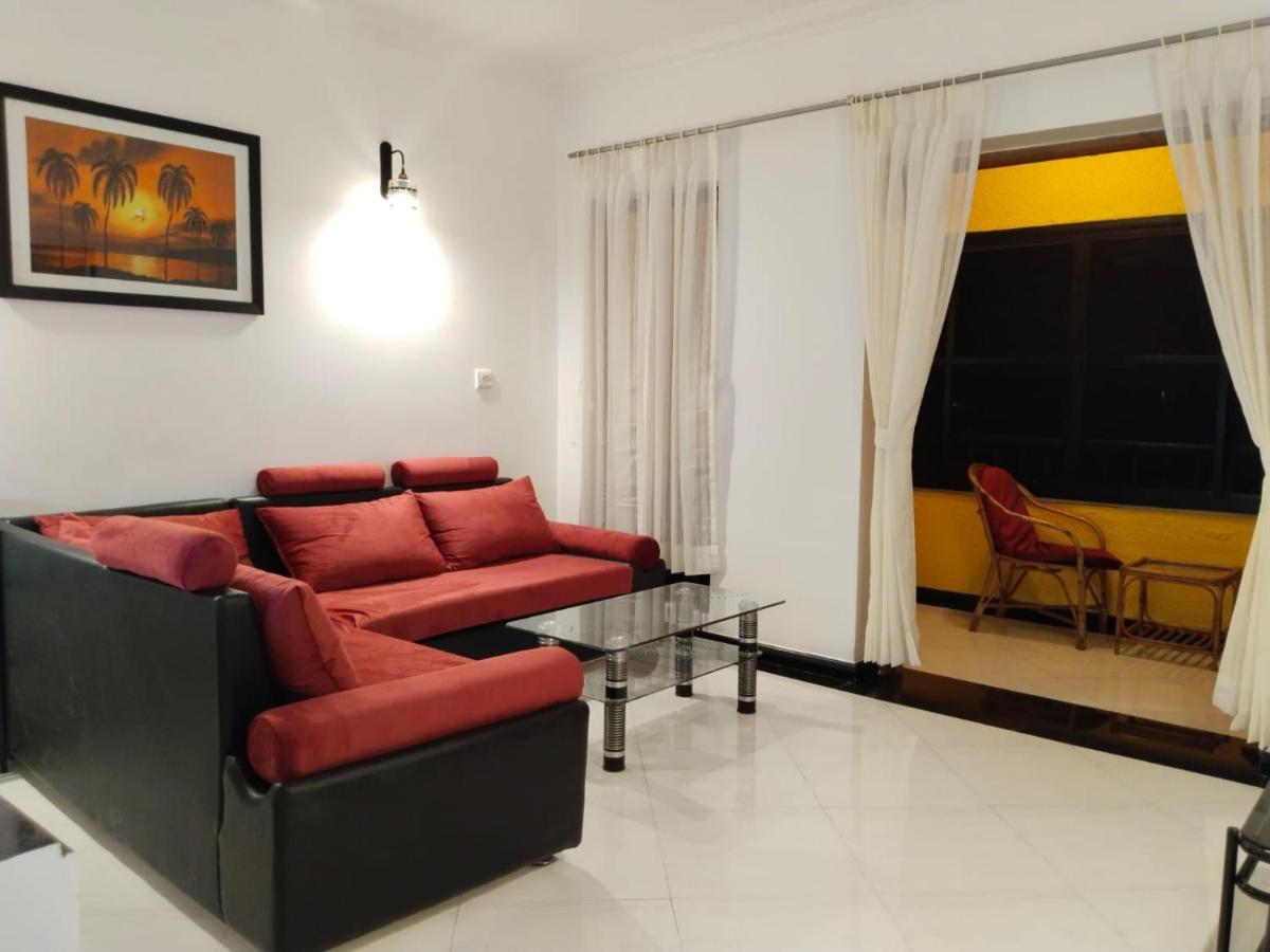 Riviera Palms 1 Luxury 1 Bhk Apartment With Swimmimg Pool View- Arpora - Near Baga Beach オールド･ゴア エクステリア 写真