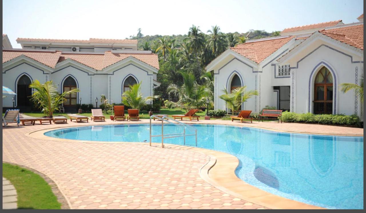 Riviera Palms 1 Luxury 1 Bhk Apartment With Swimmimg Pool View- Arpora - Near Baga Beach オールド･ゴア エクステリア 写真