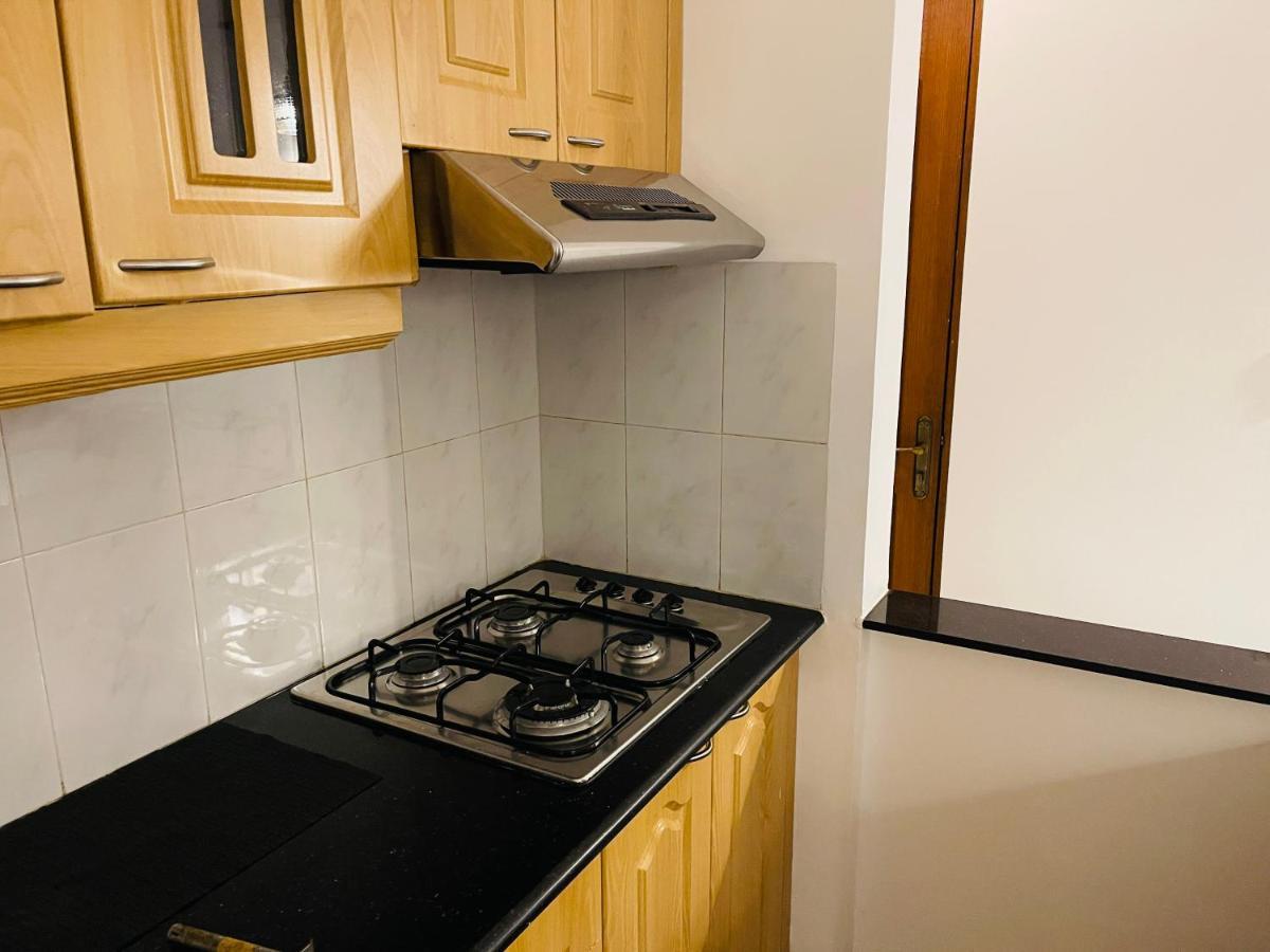 Riviera Palms 1 Luxury 1 Bhk Apartment With Swimmimg Pool View- Arpora - Near Baga Beach オールド･ゴア エクステリア 写真