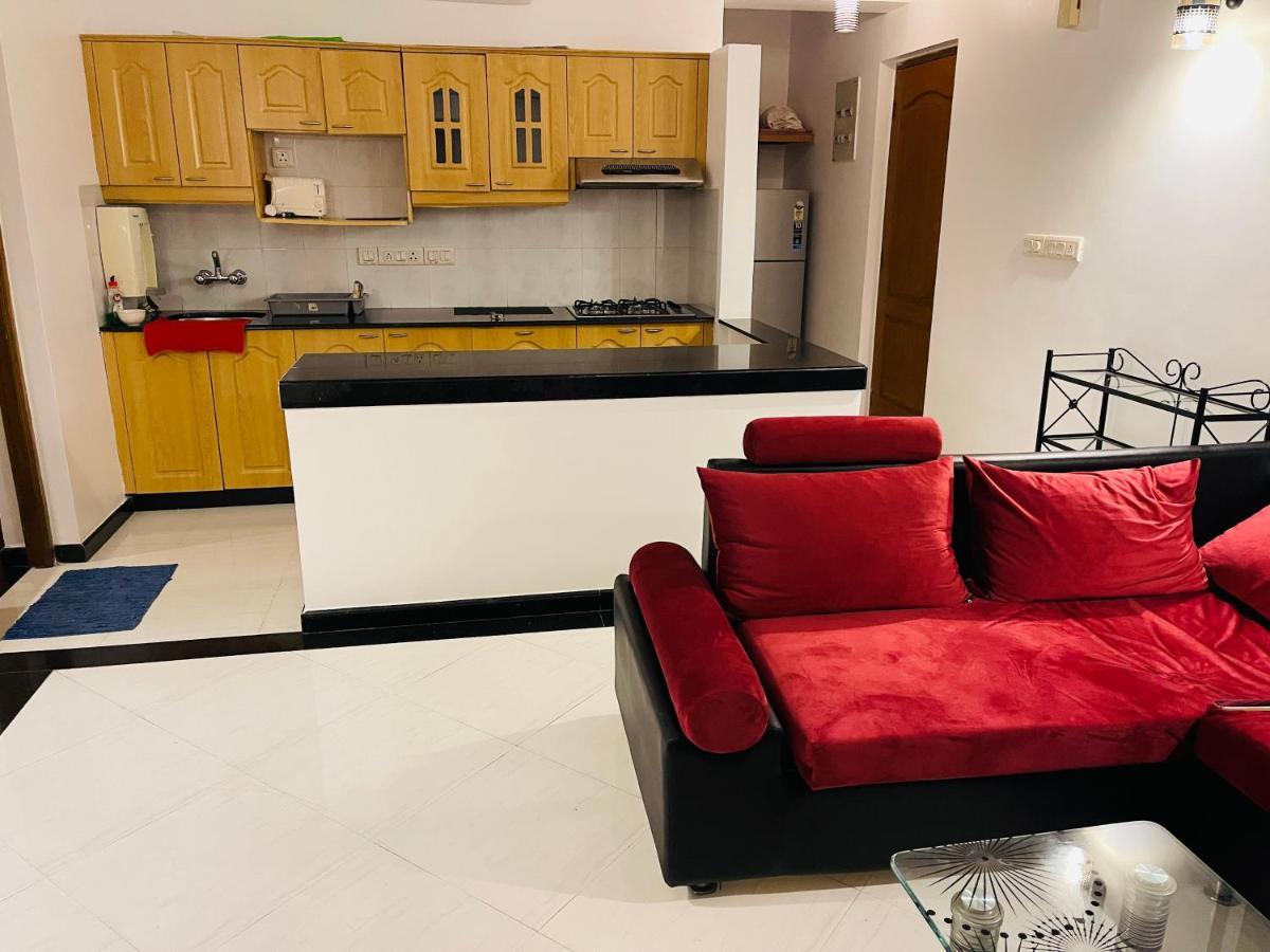 Riviera Palms 1 Luxury 1 Bhk Apartment With Swimmimg Pool View- Arpora - Near Baga Beach オールド･ゴア エクステリア 写真